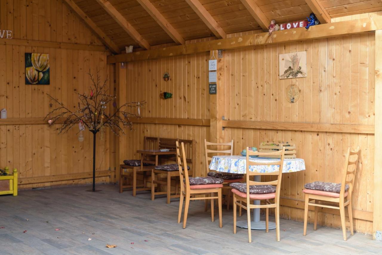 Wooden Attic Apartamento Braşov Exterior foto